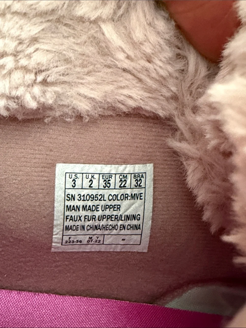 Girls Skechers Pink Faux-Fur Lace-Up Platform Winter Boots Big Kid size 3